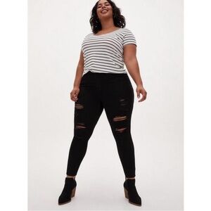 TORRID Women's Black Bombshell Skinny Premium Stretch Jean Plus Size 18 EUC 0409